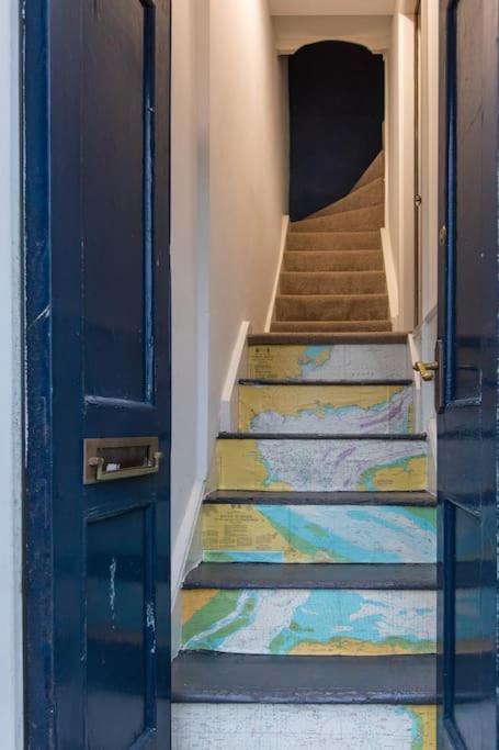 Herring Girl House - Harbourside Property, Sleeps 8 Scarborough Exterior foto